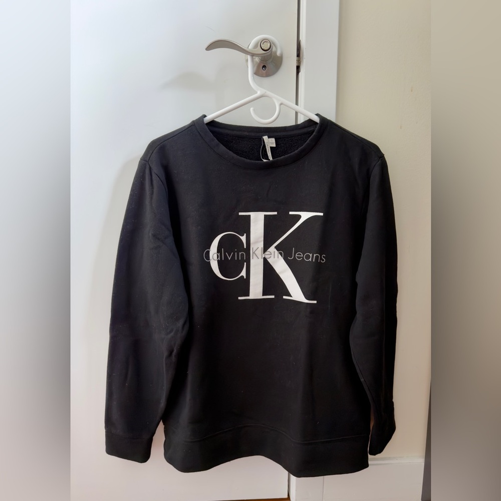 Calvin Klein Monologo Fleece Relaxed Crewneck Sweatshirt